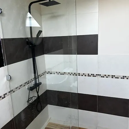 Pointview House Gesha